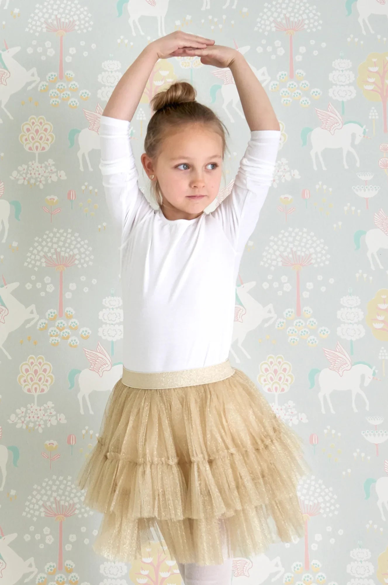 Majvillan True Unicorns grey behang sfeerbeeld kinderkamer detail