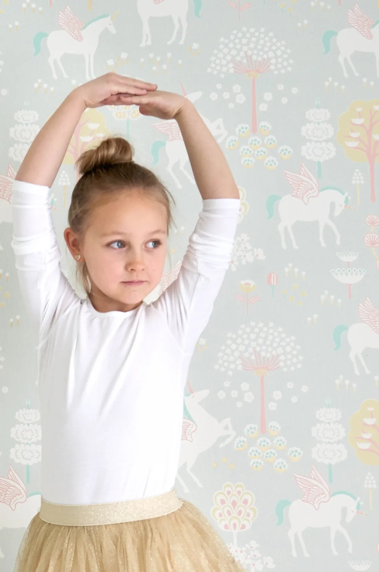Majvillan True Unicorns grey behang sfeerbeeld kinderkamer detail