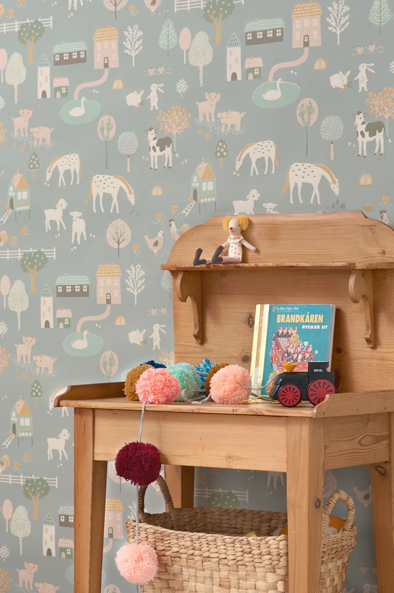 Majvillan My Farm stone blue behang sfeerbeeld kinderkamer detail