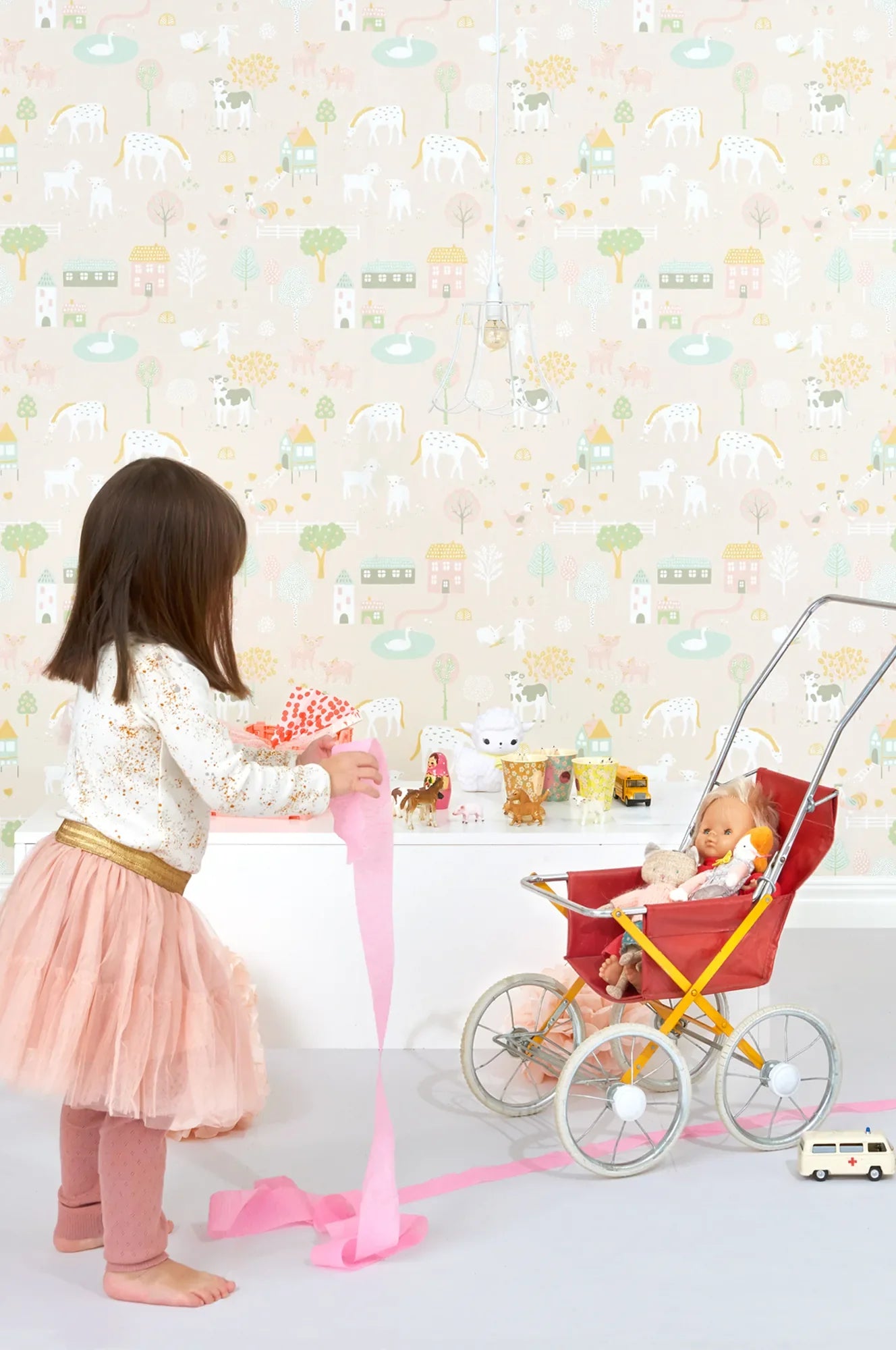 Majvillan My Farm soft pink behang sfeerbeeld kinderkamer detail