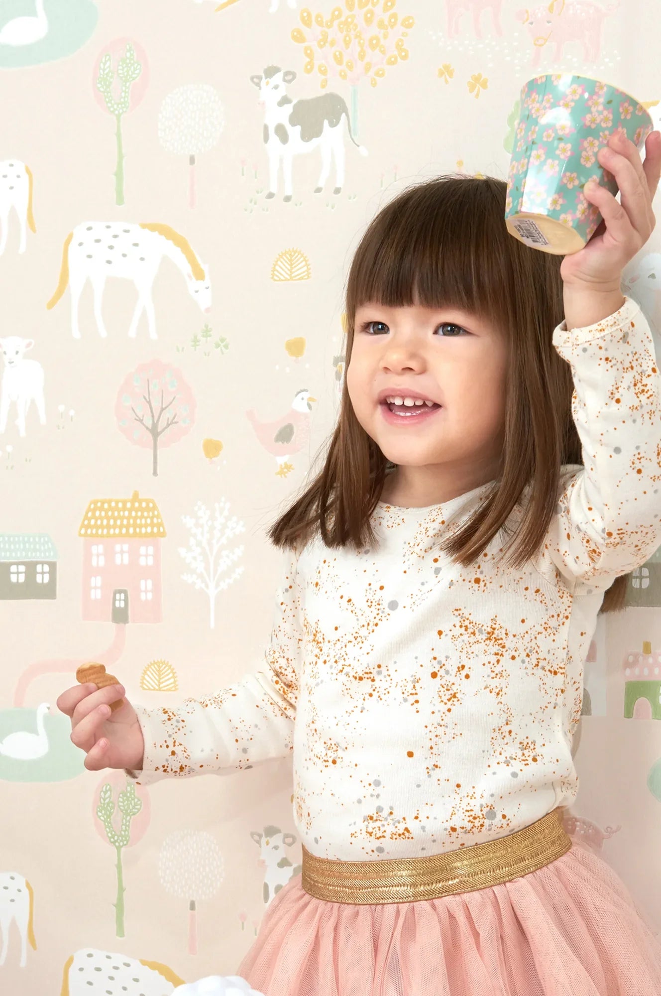 Majvillan My Farm soft pink behang sfeerbeeld kinderkamer detail