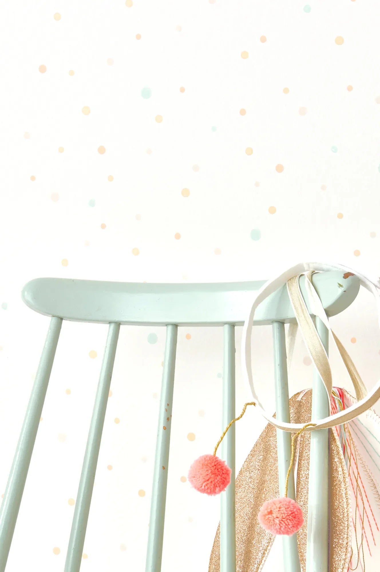 Majvillan Stardust shimmering white behang sfeerbeeld kinderkamer detail