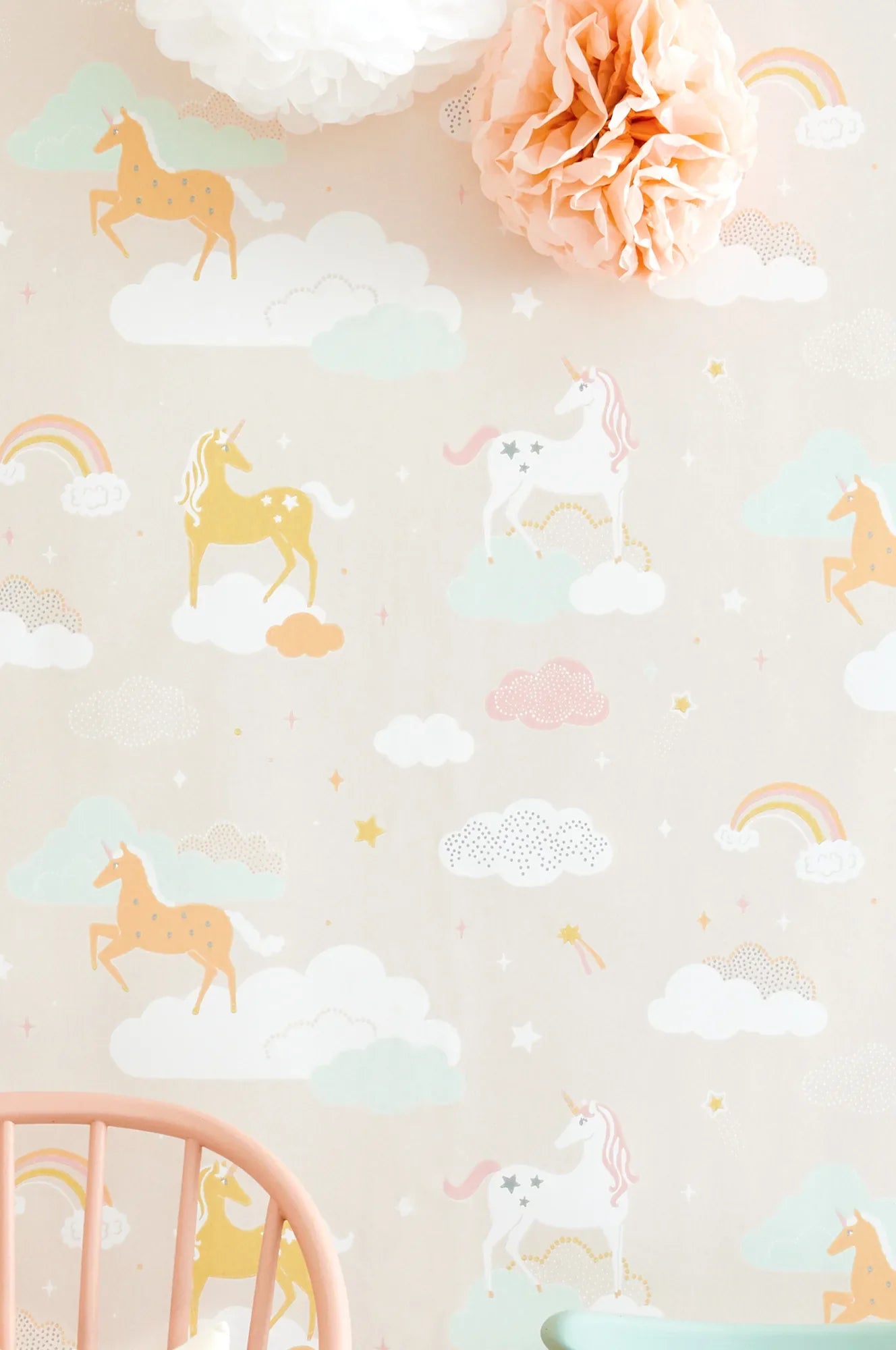 Majvillan Rainbow treasures lovely pastel pink behang sfeerbeeld kinderkamer detail