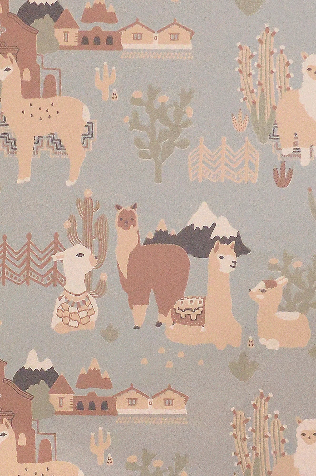 Majvillan Lama Village afternoon blue behang sfeerbeeld kinderkamer detail
