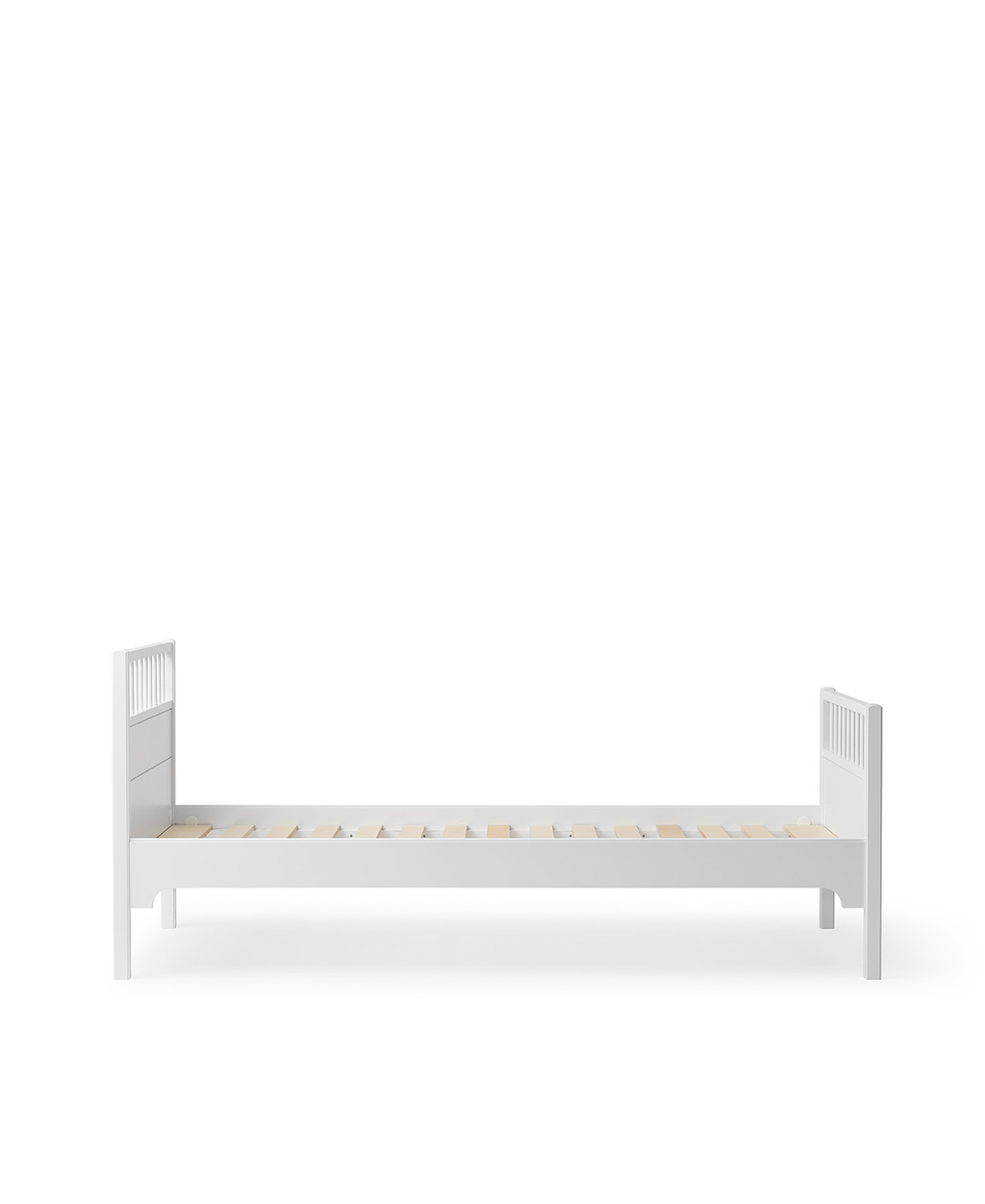 Seaside Classic Bed