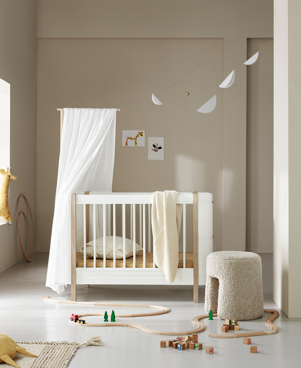 Wood Mini+ Cot Bed Excl. Junior Kit White/oak