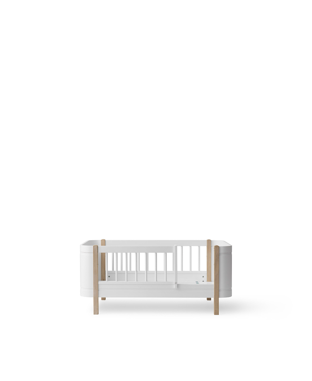 Wood Mini+ Cot Bed Incl. Junior Kit White/oak