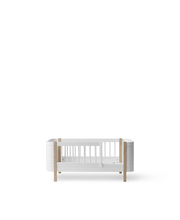 Wood Mini+ Cot Bed Incl. Junior Kit White/oak