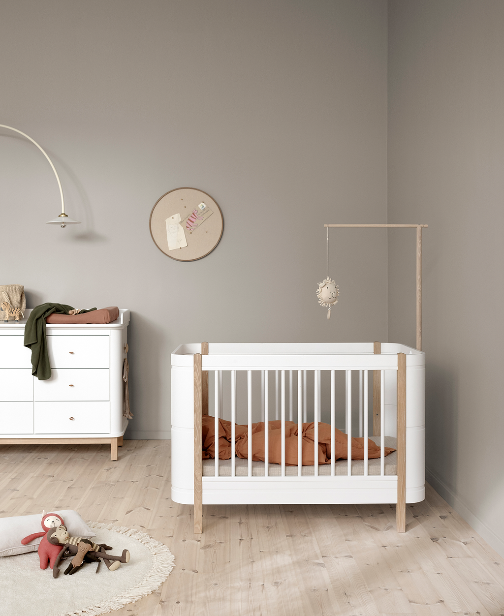 Holder For Wood Mini+ Basic Bed Canopy & Mobile Oak