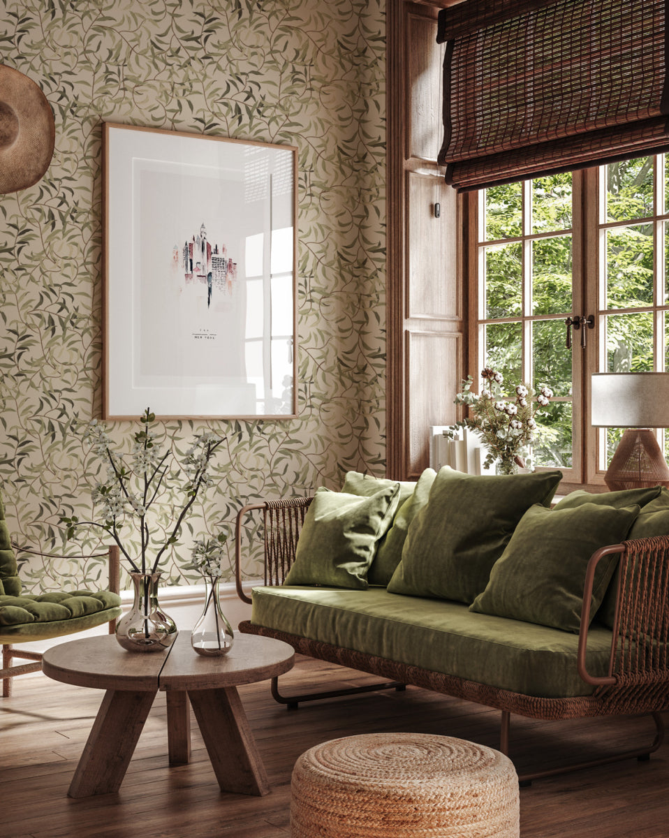 Lola Leaves Green