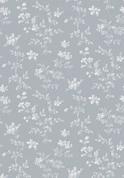 Boråstapeter Ängsblomma — Timeless Traditions vliesbehang in blauw, sfeervolle slaapkamer