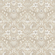 Boråstapeter Blomsterfröjd — Timeless Traditions vliesbehang in beige, sfeervolle slaapkamer
