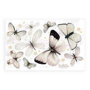 Dekornik Butterfly Dance Muurstickers — Een speelse set muurstickers met dansende vlinders in vriendelijke kleuren, perfect voor een lichte, vrolijke kinderkamer.