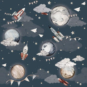 Dekornik Magic Cosmos Behang — Een magisch behang met sterren, planeten en kometen in diepe kleuren, perfect voor een dromerige ruimtevaart-kinderkamer.