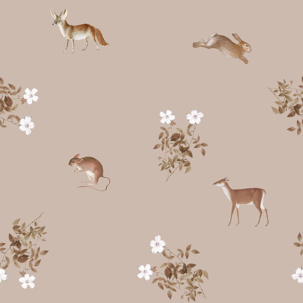 Dekornik Sweet Little Creatures Behang — Een lief behang met kleine, schattige diertjes in zachte kleuren, perfect voor een vrolijke, knusse kinderkamer.