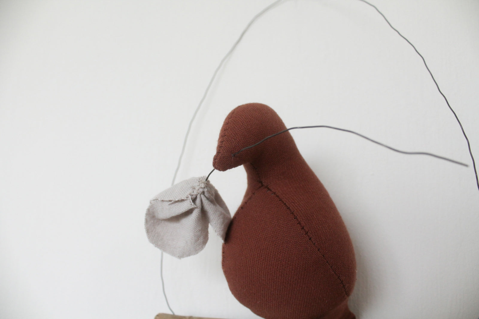 Mama Bird Bruin Cotton Flower