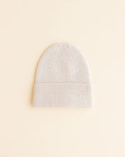HVID Beanie Fonzie NEWBORN in cream — productfoto op witte achtergrond, gemaakt van Belgische merinowol bij Lidor