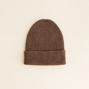 HVID Beanie Fonzie NEWBORN in mocha — productfoto op witte achtergrond, gemaakt van Belgische merinowol bij Lidor
