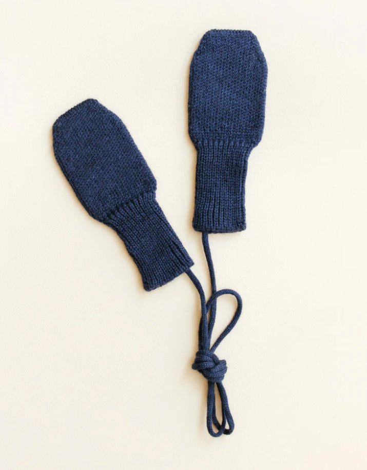 HVID mittens Fiza 6m-2y in blue — productfoto op witte achtergrond, gemaakt van Belgische merinowol bij Lidor