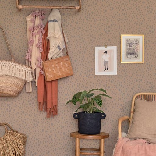 Animal Dots Soft Brown
