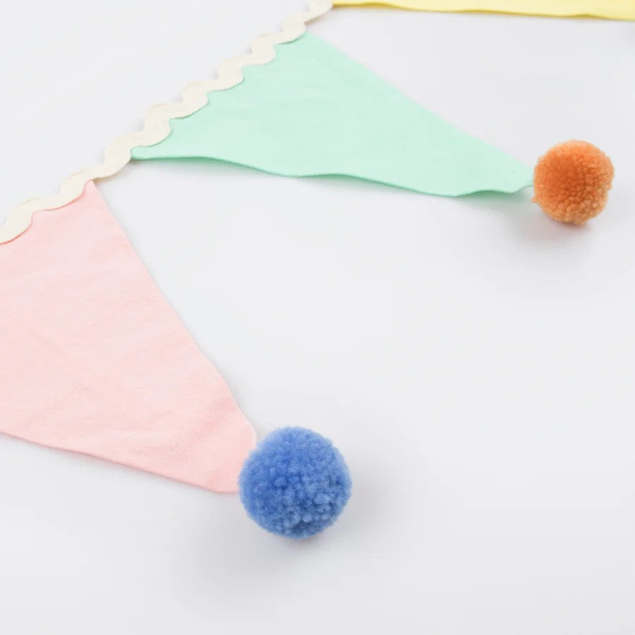 Pastel Pom Pom Garland