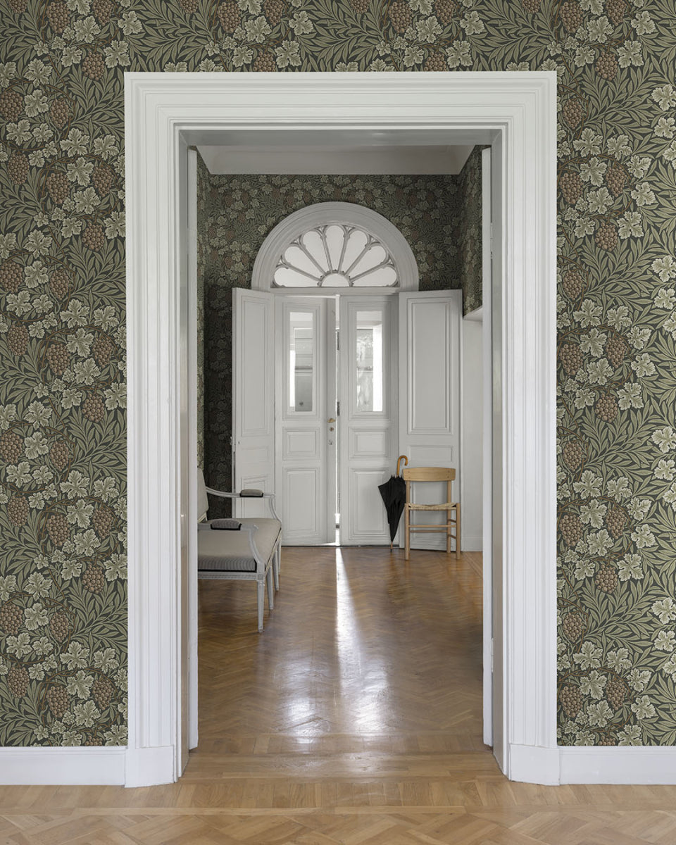 William Morris - Hidden Treasures Vine 82020