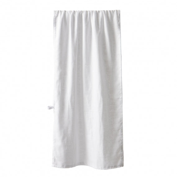 Oliver Furniture Bed Canopy For Co-sleeper White aan de Wood Co-sleeper in een serene Scandinavische babykamer