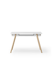 Oliver Furniture Camp Junior Bureau, White/oak in een fantasierijke kinderkamer met Camp-collectie meubels