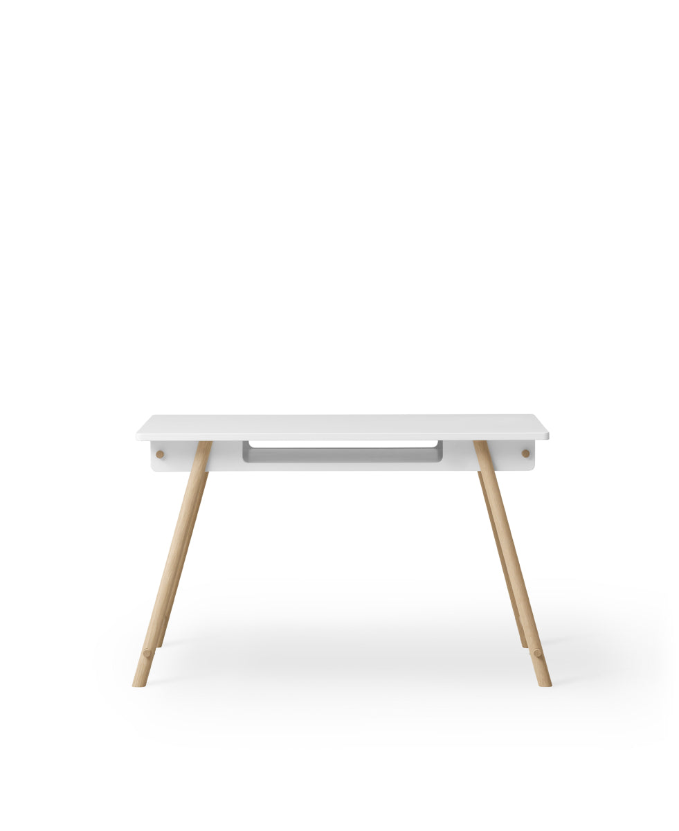 Oliver Furniture Camp Junior Bureau, White/oak in een fantasierijke kinderkamer met Camp-collectie meubels