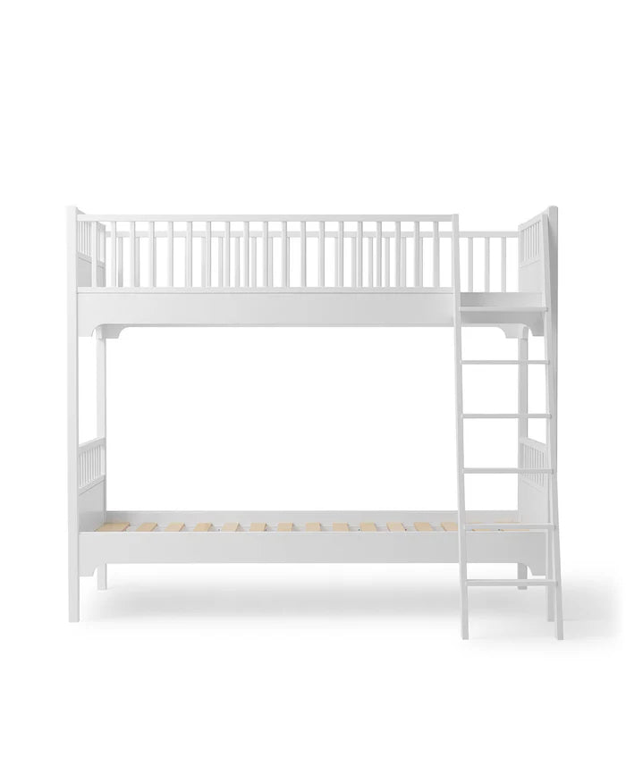Oliver Furniture Converserion Kit Classic Bunk Bed To Two Day Beds tijdens de transformatie van een Oliver Furniture
