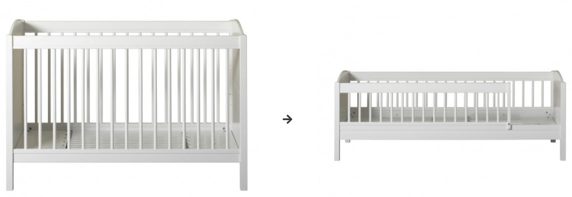Oliver Furniture Conversiekit Seaside Lille+ Cot Naar Junior Bed (lille+ Basic) in een lichte kinderkamer met klassieke Scandinavische