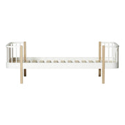Oliver Furniture Conversion Kit Wood Junior Bed To Bed tijdens de transformatie van een Oliver Furniture meegroeibed