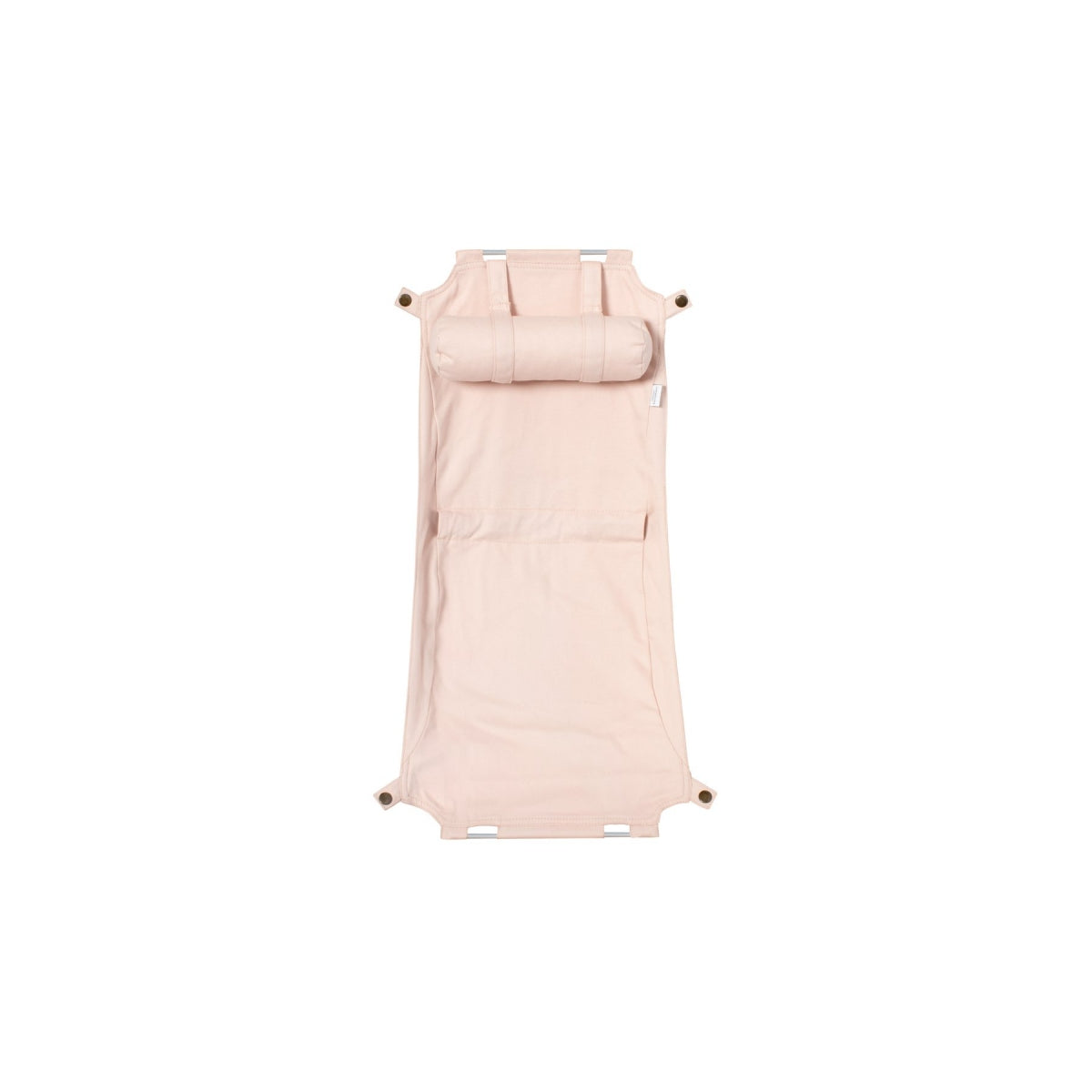 Oliver Furniture Extra Wood Toddler Rocker Seat Rose in een serene babykamer met natuurlijke materialen en zacht licht