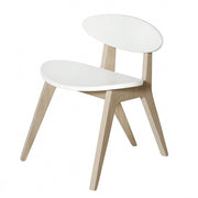 Oliver Furniture Wood Pingpong Chair White/oak in een lichte kinderkamer met klassieke Wood-collectie meubels