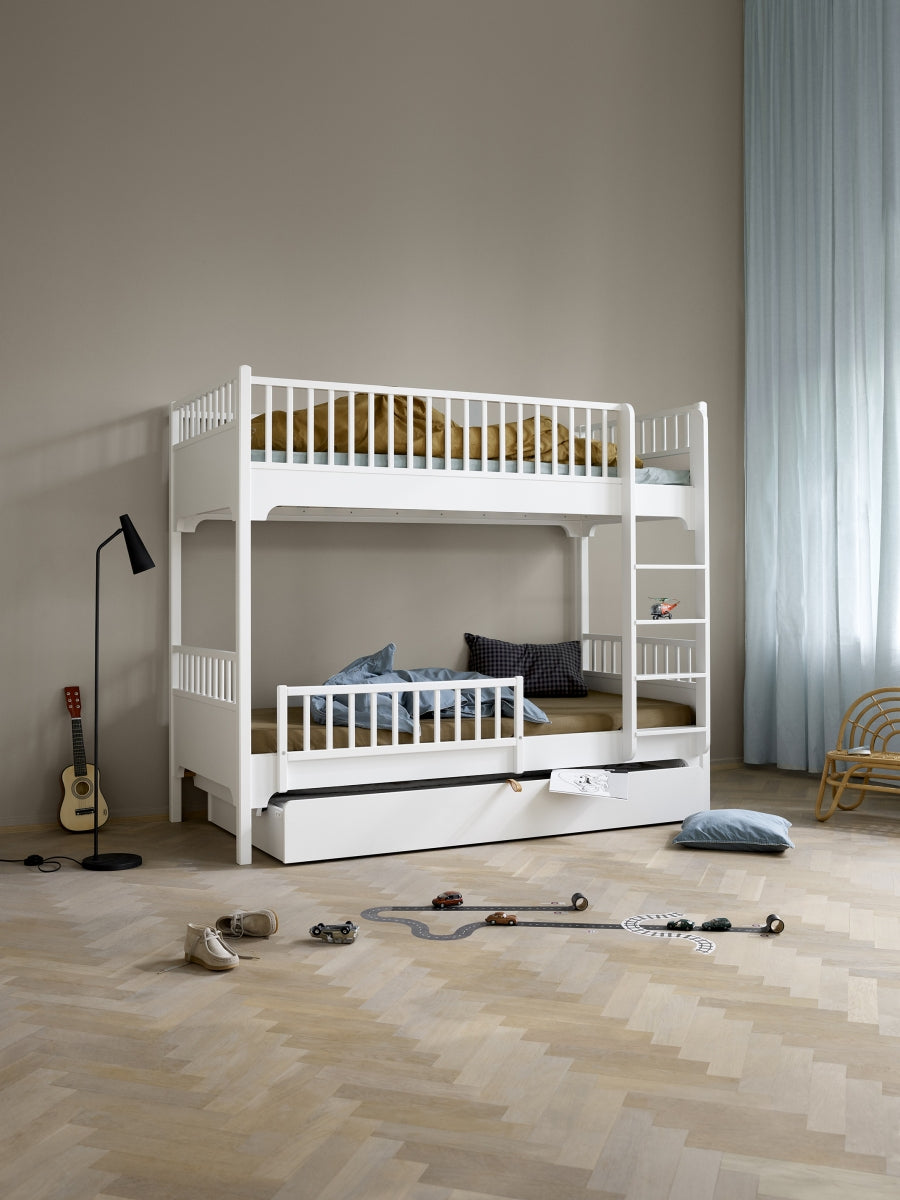 Seaside Classic Bunk Bed With Vertical Ladder