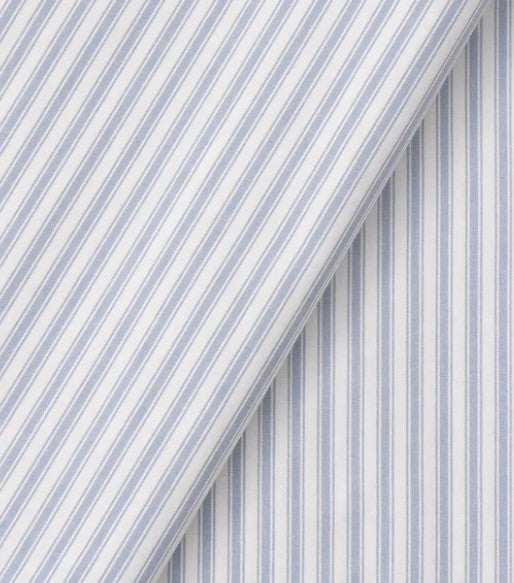 Oliver Furniture Seaside Classic Curtain – Blue Striped aan een Seaside loftbed in een gezellige kinderkamer