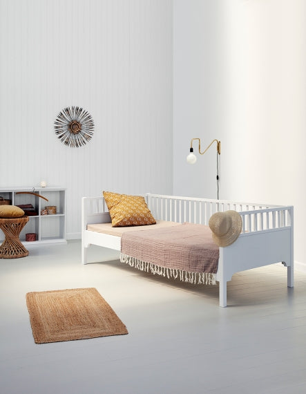 Seaside Classic Day Bed