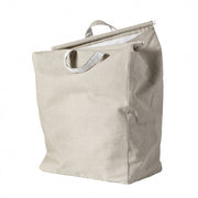 Oliver Furniture Seaside Laundry Bag in een Seaside-ingerichte kinderkamer met klassieke Scandinavische sfeer