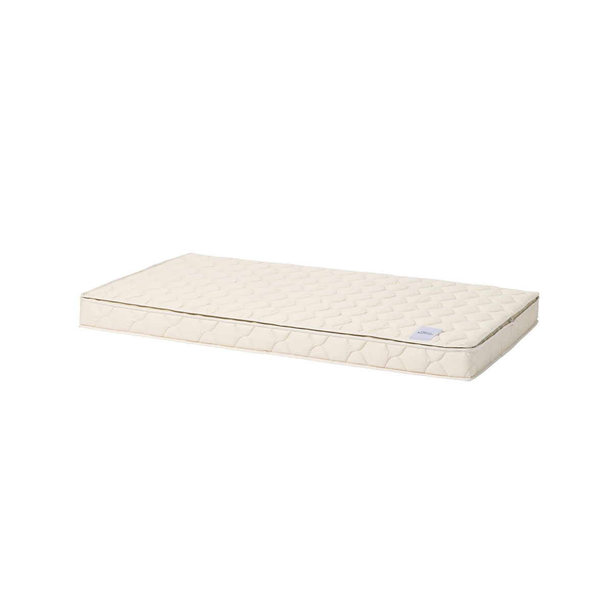 Oliver Furniture Seaside Matras Single Bed in het bijbehorende Seaside bed in een lichte kinderkamer