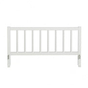 Oliver Furniture Wood Original Bed Guard White in een tijdloze Scandinavische kinderkamer met FSC-hout