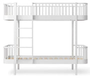 Oliver Furniture Wood Original Bunk Bed White in een gedeelde kinderkamer met klassiek Scandinavisch design