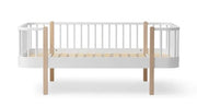Oliver Furniture Wood Original Junior Day Bed White/oak in een tijdloze Scandinavische kinderkamer met FSC-hout