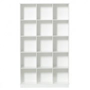 Oliver Furniture Wood Storage - Shelving Unit 3x5 in een speelhoek of babykamer met tijdloos Scandinavisch design
