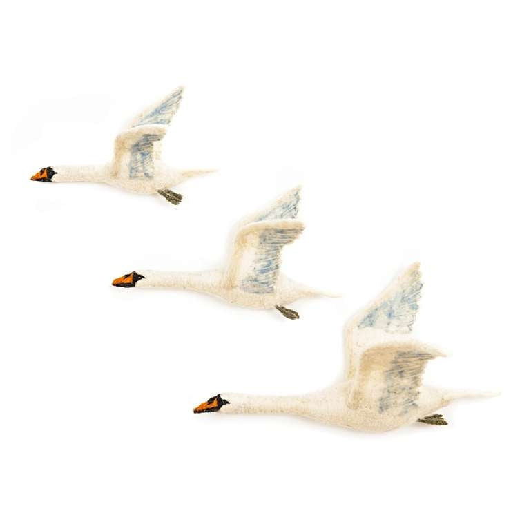 Flying Swan Trio