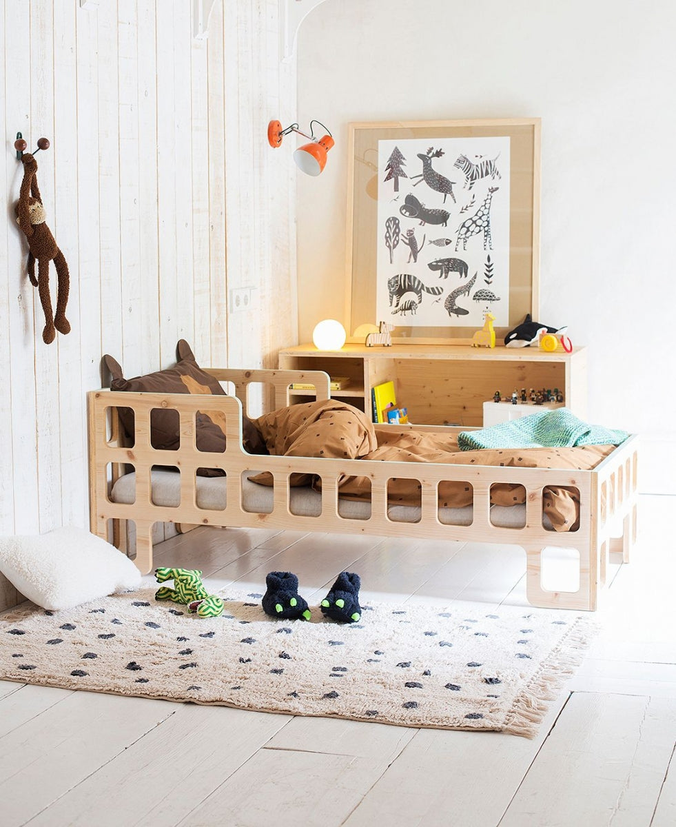 Lukaas Junior Bed